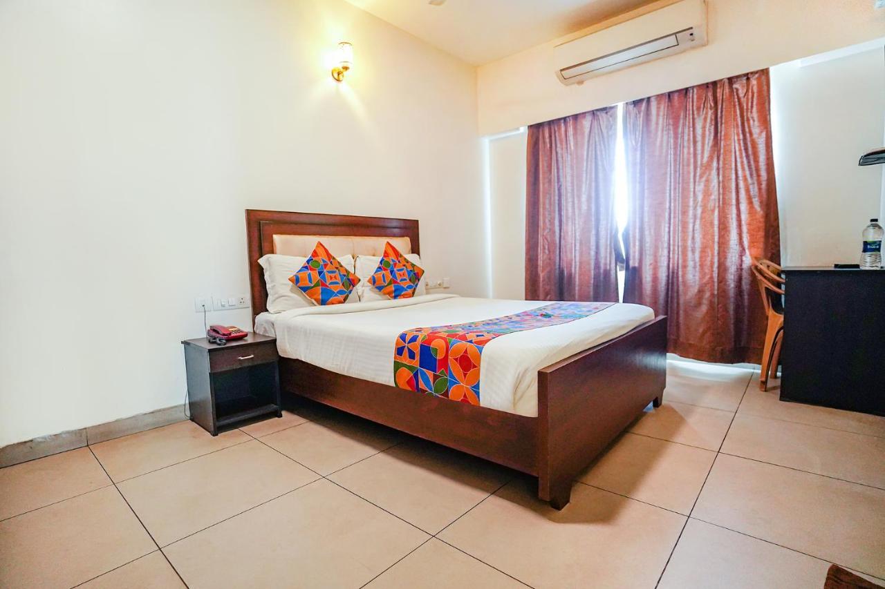 Fabhotel Home Tree Service Apartment - Nr Anna Tower Chennai Bagian luar foto